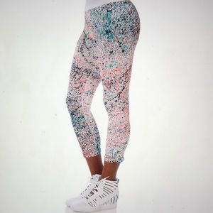 Nike Lava Glow (paint splatter) Crop Legging